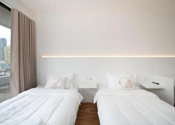 Modern Twin Br Bath & Bathtub Retreat Bts Btb6 * Bangkok