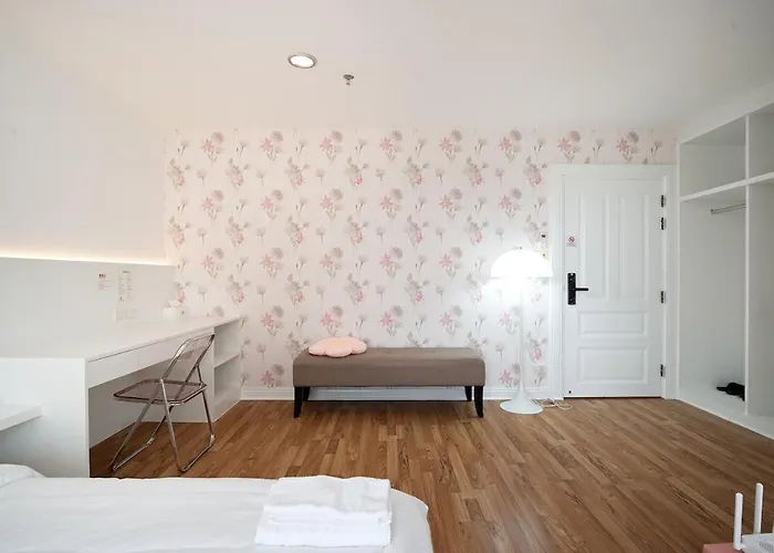 Modern Twin Br Bath & Bathtub Retreat Bts Btb6 * Bangkok